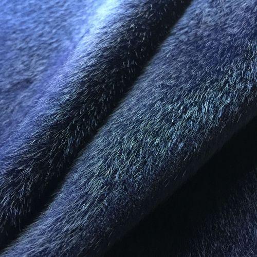 立體長(zhǎng)毛植絨工藝在服裝設(shè)計(jì)中的應(yīng)用